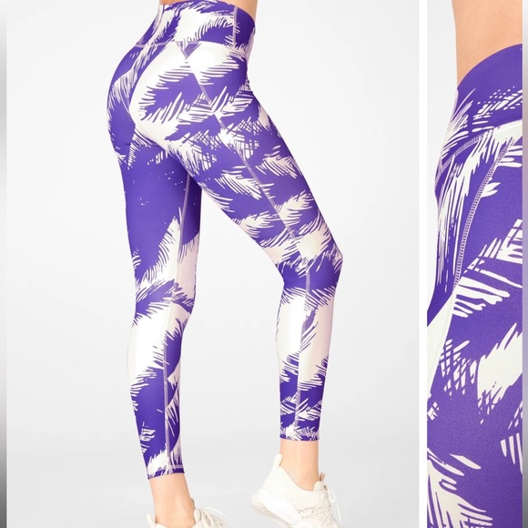 Fabletics Pants - Fabletics Pureluxe 3/4 leggings